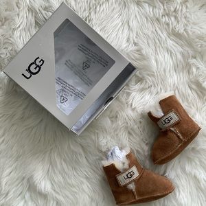 NWT Chestnut Baby Ugg boots in box